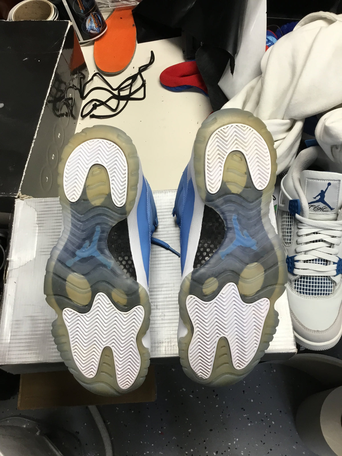 Jordan 11 Pantone Sz-11.5 Used No Box